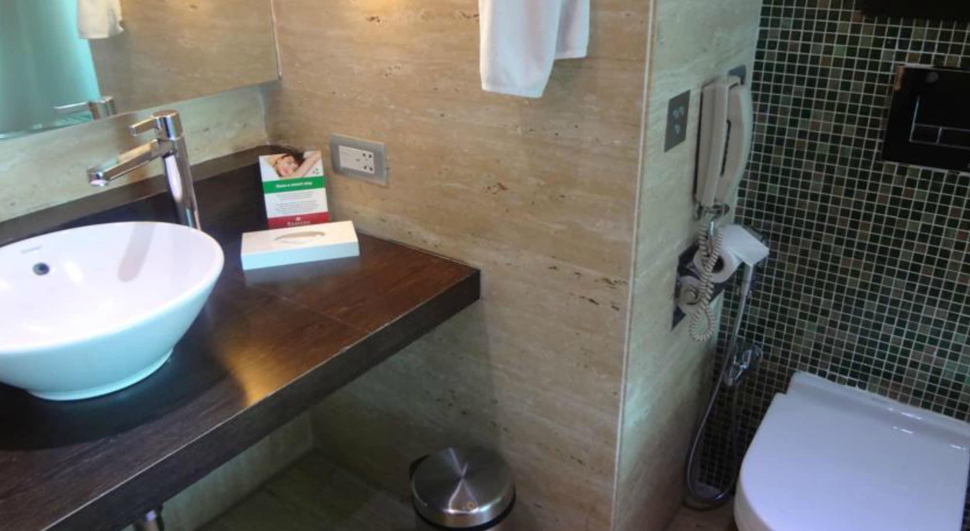 Ramada By Wyndham Navi Mumbai Otel Dış mekan fotoğraf