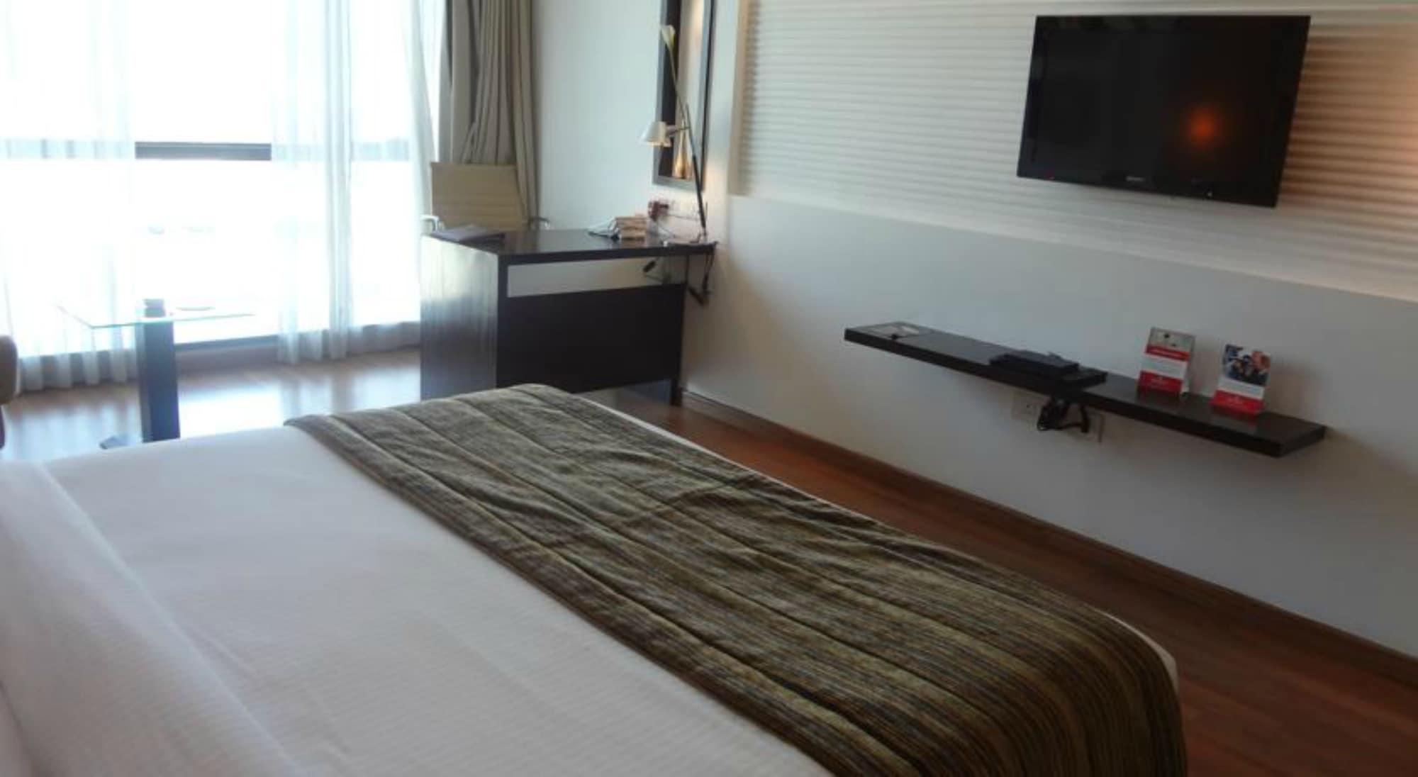 Ramada By Wyndham Navi Mumbai Otel Dış mekan fotoğraf