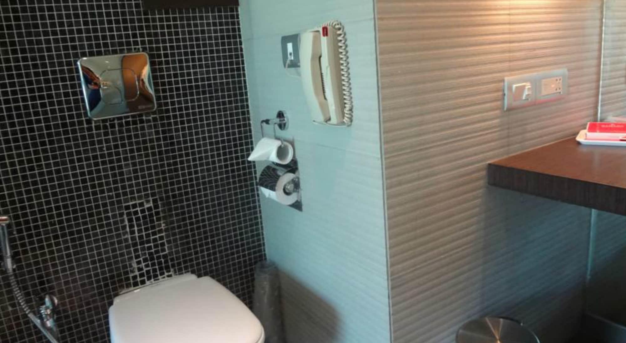 Ramada By Wyndham Navi Mumbai Otel Dış mekan fotoğraf