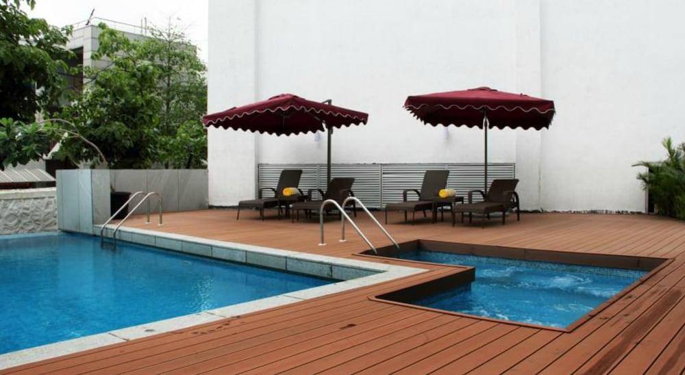 Ramada By Wyndham Navi Mumbai Otel Dış mekan fotoğraf