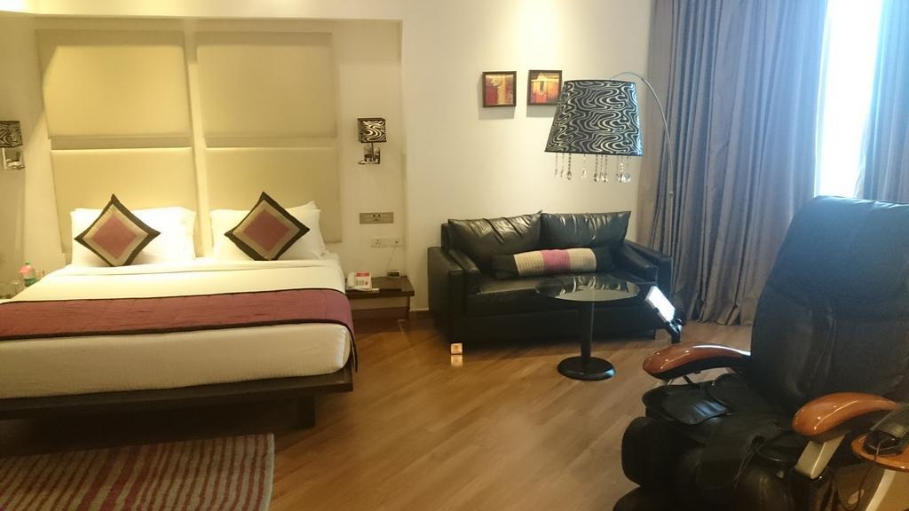 Ramada By Wyndham Navi Mumbai Otel Dış mekan fotoğraf