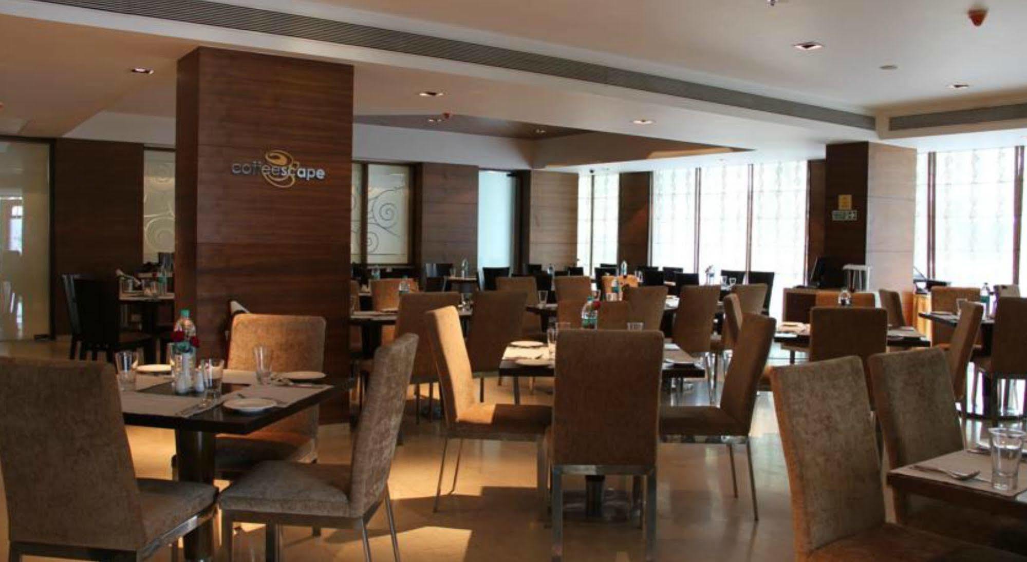 Ramada By Wyndham Navi Mumbai Otel Dış mekan fotoğraf