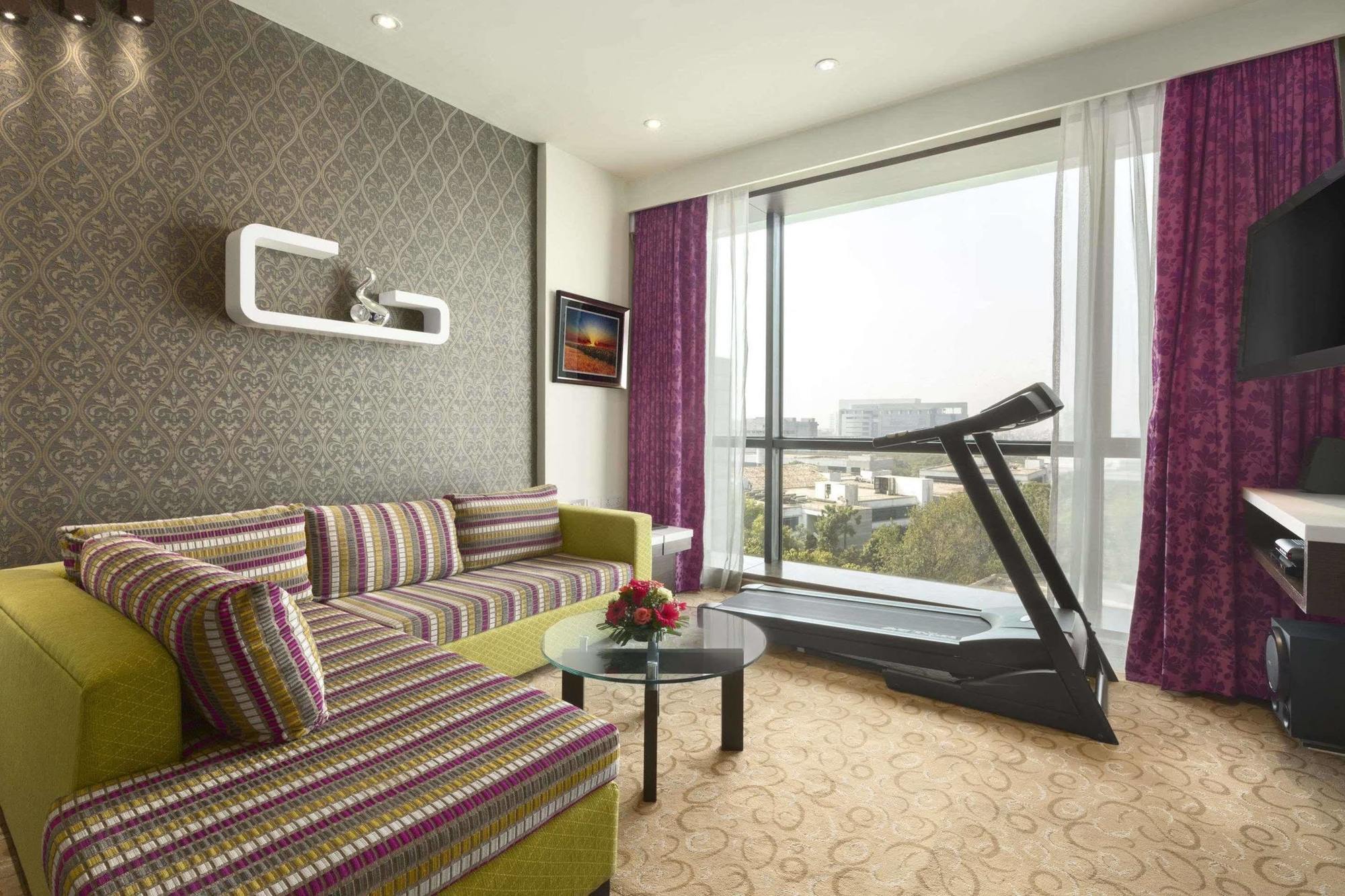 Ramada By Wyndham Navi Mumbai Otel Dış mekan fotoğraf