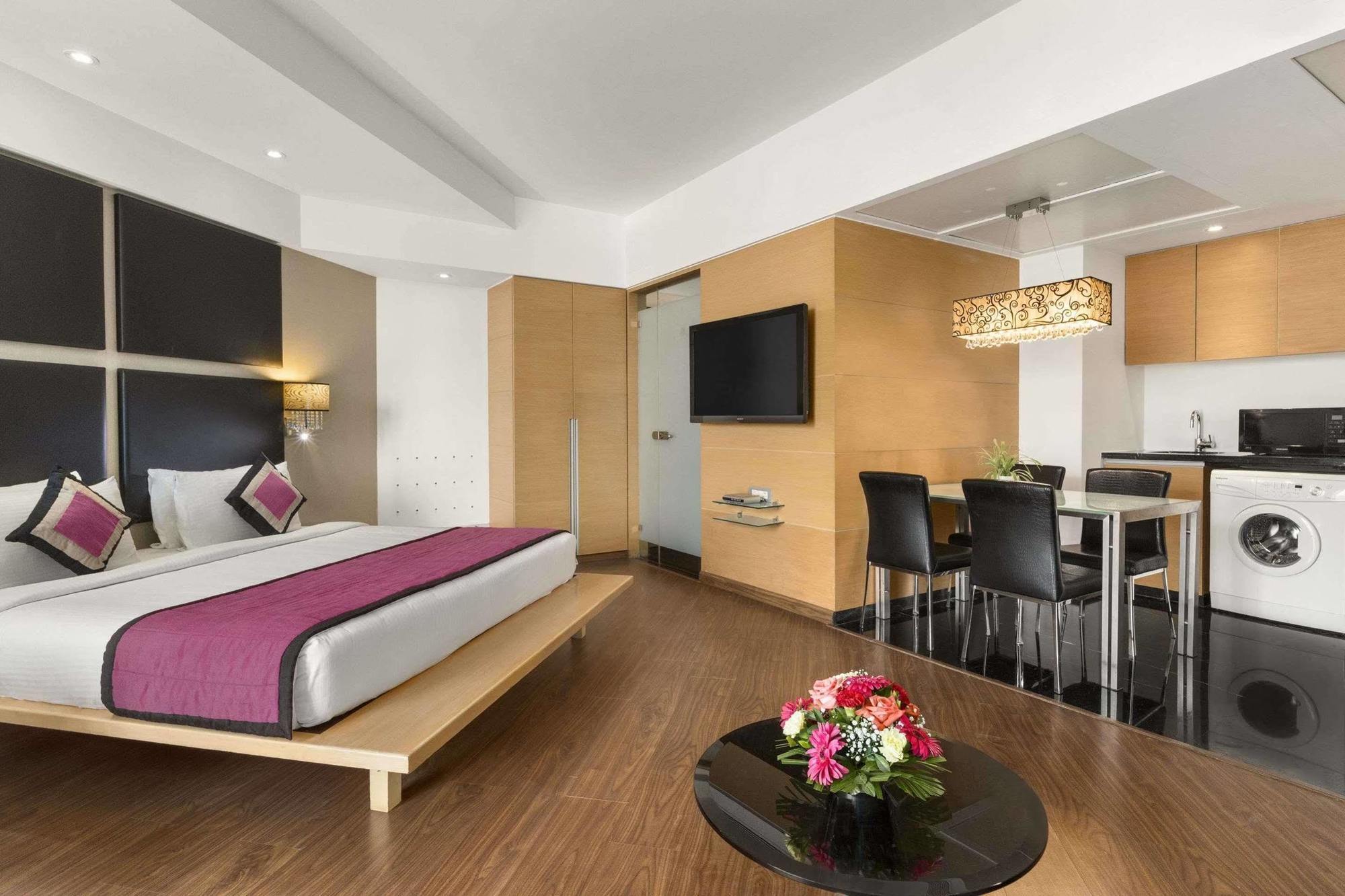 Ramada By Wyndham Navi Mumbai Otel Dış mekan fotoğraf