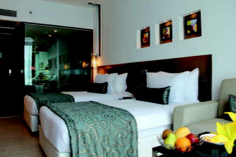 Ramada By Wyndham Navi Mumbai Otel Dış mekan fotoğraf